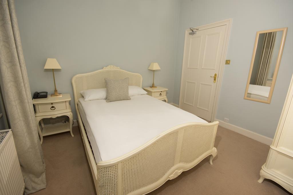 Burythorpe House 4*